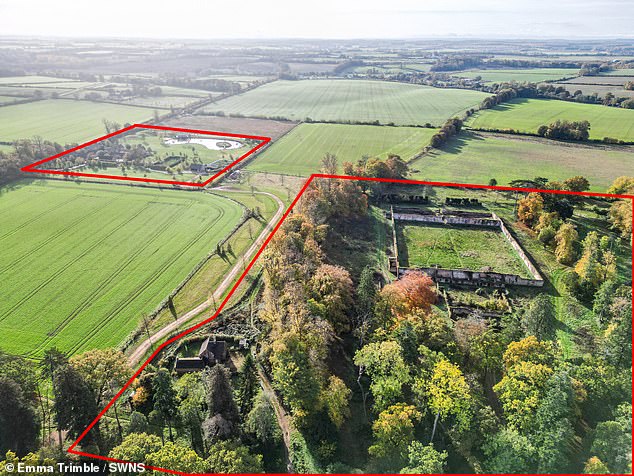 The couple have applied for planning permission to turn a new agricultural track into a tarmac-laid access for their Maplewood Barn home in an apparent bid for more privacy
