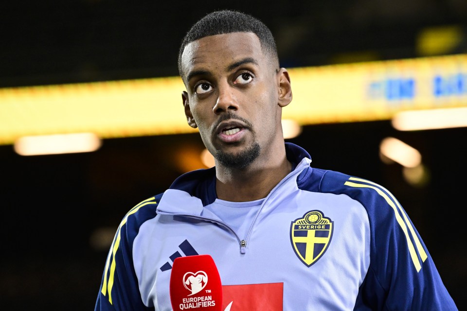 Sweden's Alexander Isak is interviewed in the Viasat studio.