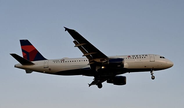 A Delta Airlines flight was forced to turn around and land back at Heathrow Airport after smoke filled the cockpit