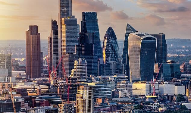 Traders in the City of London are hoping the Footsie can hit 10,000 by the end of the year