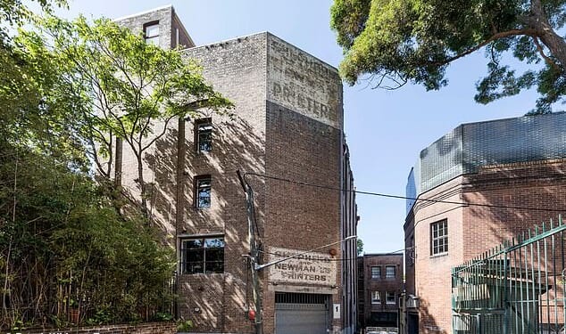 Tucked away in a quiet laneway in the heart of Darlinghurst, behind the brick shell of an old warehouse, sits one of Sydney's most striking inner-city residences