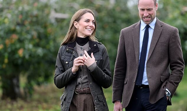 The pair were seen beaming as they roamed through Long Meadow Cider, with Kate lovingly glancing over at her husband as they walked side by side