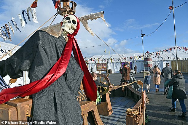 A Halloween event charging £57.50 per family ticket has been branded the 'new Willy Wonka Experience' and a 'huge disappointment' by visitors