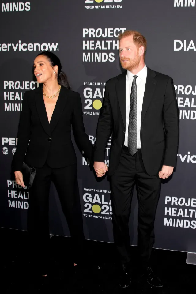 Meghan, Duchess of Sussex and Prince Harry, Duke of Sussex speaking onstage at The Archewell Foundation Parents’ Summit.