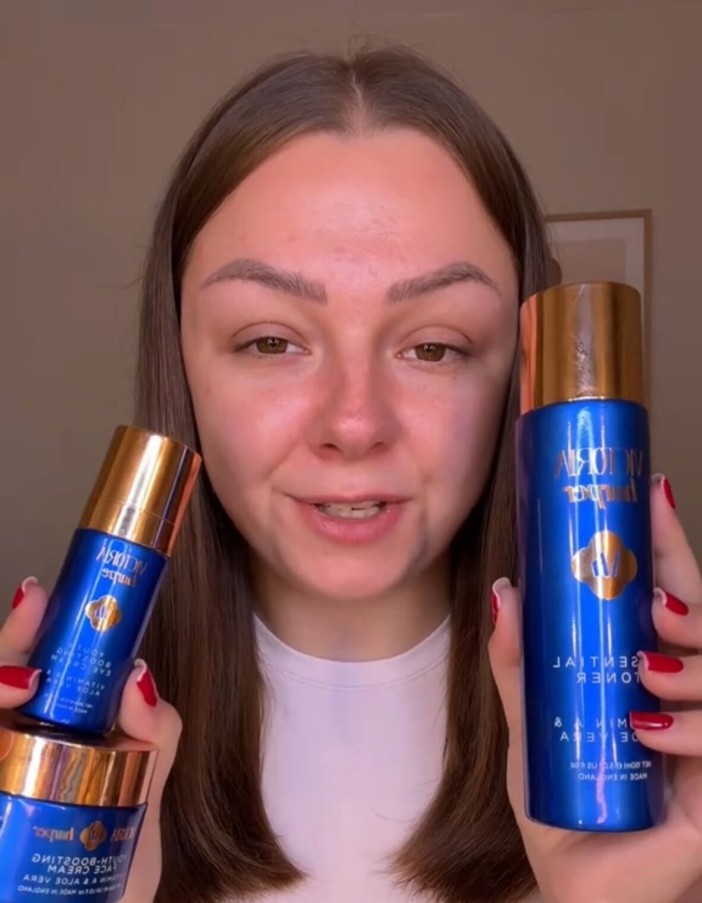 Victoria Harper Essential Toner, https://home.bargains/product/41b7ebb5-e22e-4fa4-b7b4-f9d2bf266e1b/victoria-harper-essential-toner-150ml, https://www.tiktok.com/@alicialydialand/video/7556971381850688790