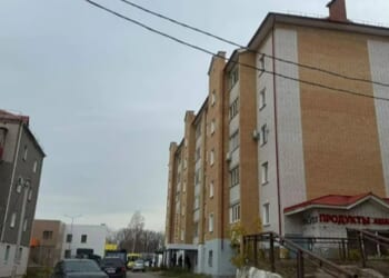 Horror as 'jealous' girl, 5, hurls family's newborn baby 40ft to his death out of fourth floor window in Russia