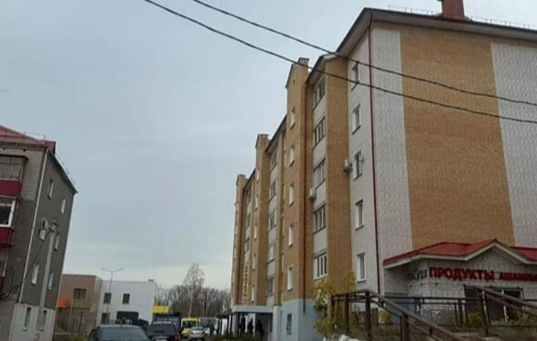 Horror as 'jealous' girl, 5, hurls family's newborn baby 40ft to his death out of fourth floor window in Russia