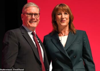 If Reeves hikes income tax then it would break one of Labour¿s key manifesto pledges and risk a major political backlash