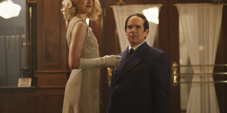 In marvelous ‘Blue Moon,’ Ethan Hawke takes on the life of songwriter Larry Hart