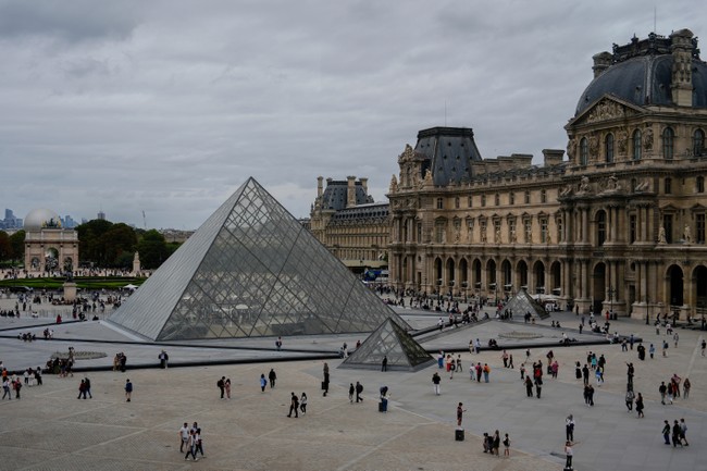 Louvre Heist Encapsulates a Western Culture That Will Not Defend Itself – HotAir
