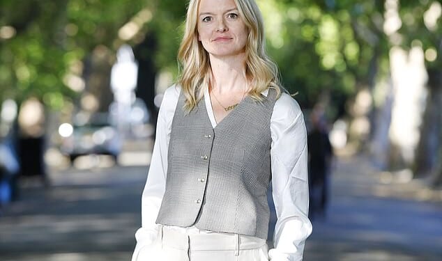 Caro Giles's nine-year-old, Emmie, had been unable to tolerate the noise or demands of a classroom. So Caro pulled her out of school