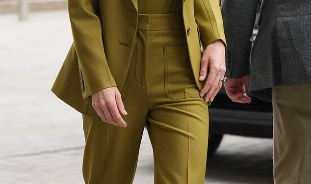 The Princess of Wales looked chic in a Victoria Beckham suit as she visited Home-Start charity in Oxford today