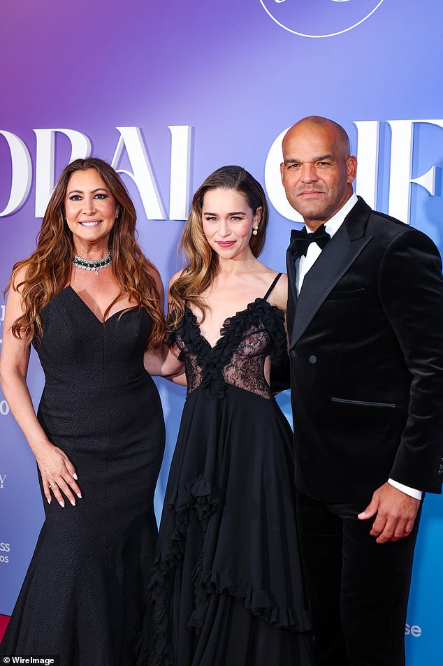 The pair also posed with special guest Puerto Rican actor Amaury Nolasco