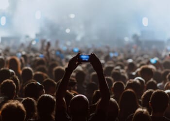 American singer forced to cancel UK show at the last minute as he issues heartfelt apology