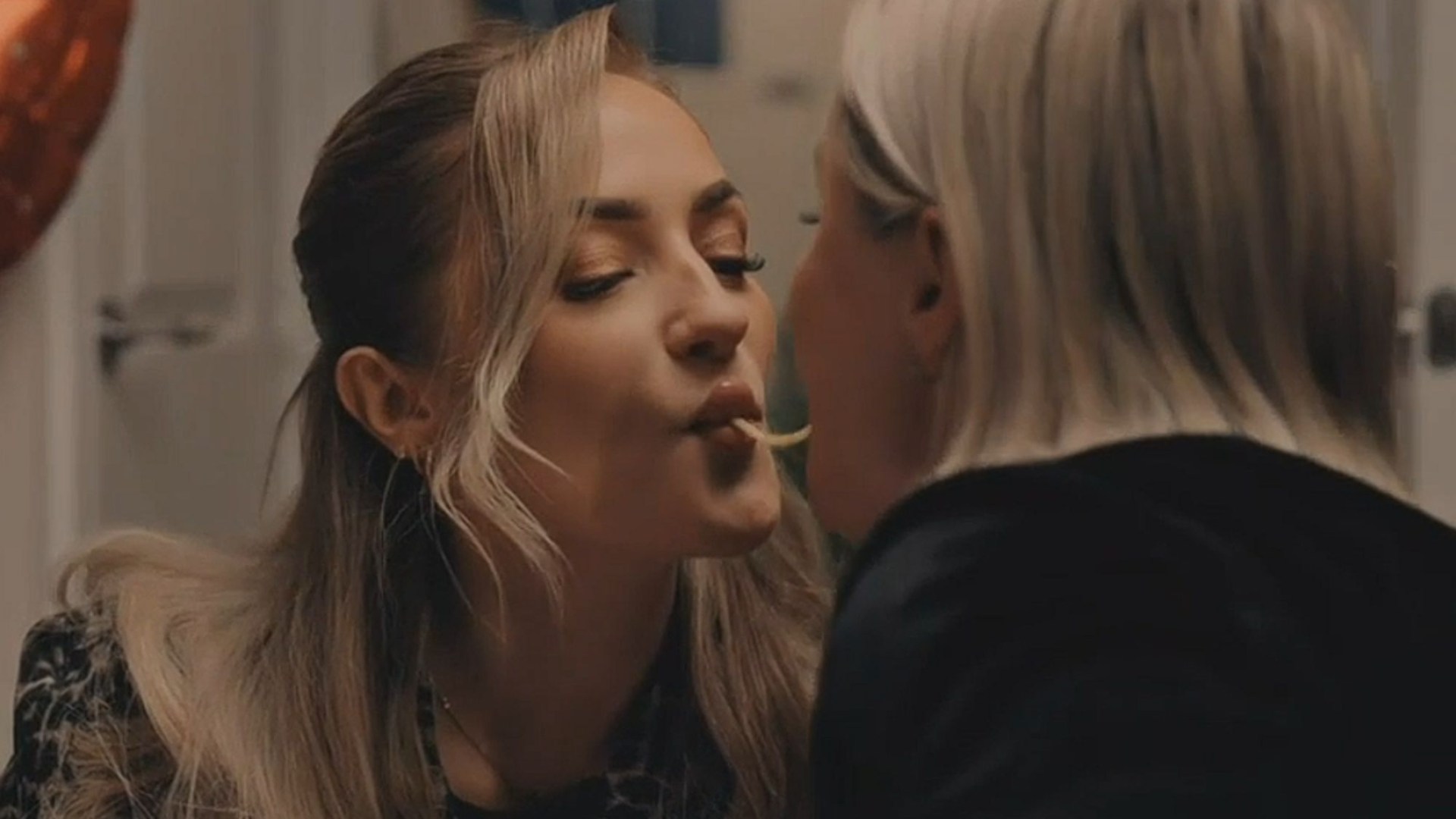 Watch MAFS couple recreate romantic Lady and the Tramp scene on loved-up homestay date