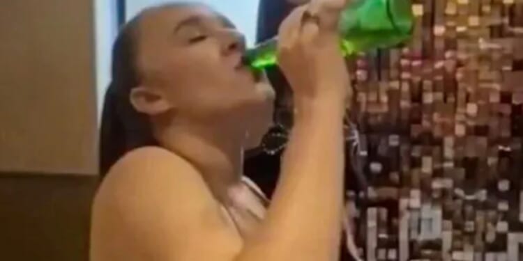 Tragedy as mum, 23, dies after 'taking part in £300 drinking challenge' during nightclub birthday celebration with pals