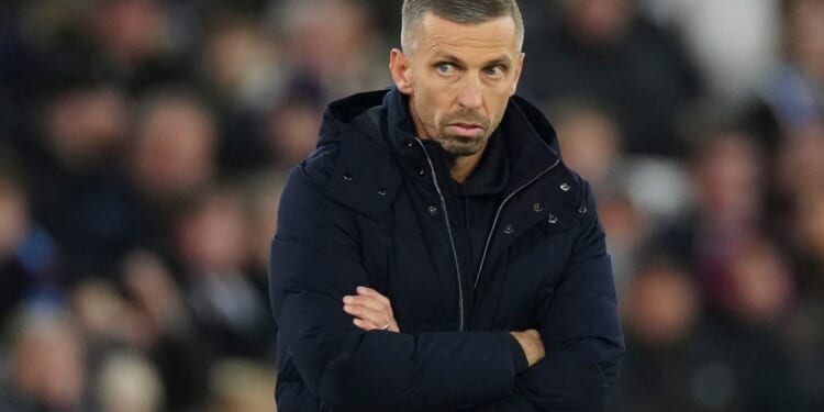 Gary O'Neil WITHDRAWS from Wolves manager search after holding talks with Molineux bosses in shock U-turn