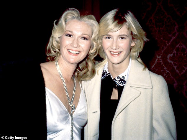 Ladd and Dern pictured at the First Annual Actors Studio Awards Dinner at the Waldorf Hotel in New York