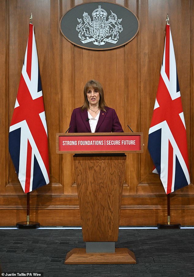 Ms Reeves insisted that others were to blame. If you are going to play such a game it is probably better to do so in a conversational, subtle way, maybe sitting at a desk with soft lighting. Instead she stood bolt upright in front of garish lighting, gulping and spluttering, rolling her eyes at the ceiling, jabbering in a staccato manner