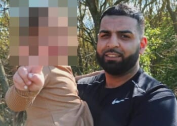 I became a heroin dealer at 8 on one of Leeds roughest estates, I used to watch mum pass out but that didn't change me