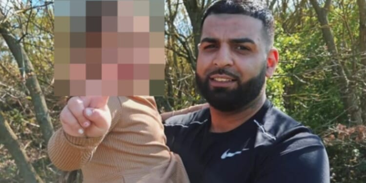 I became a heroin dealer at 8 on one of Leeds roughest estates, I used to watch mum pass out but that didn't change me