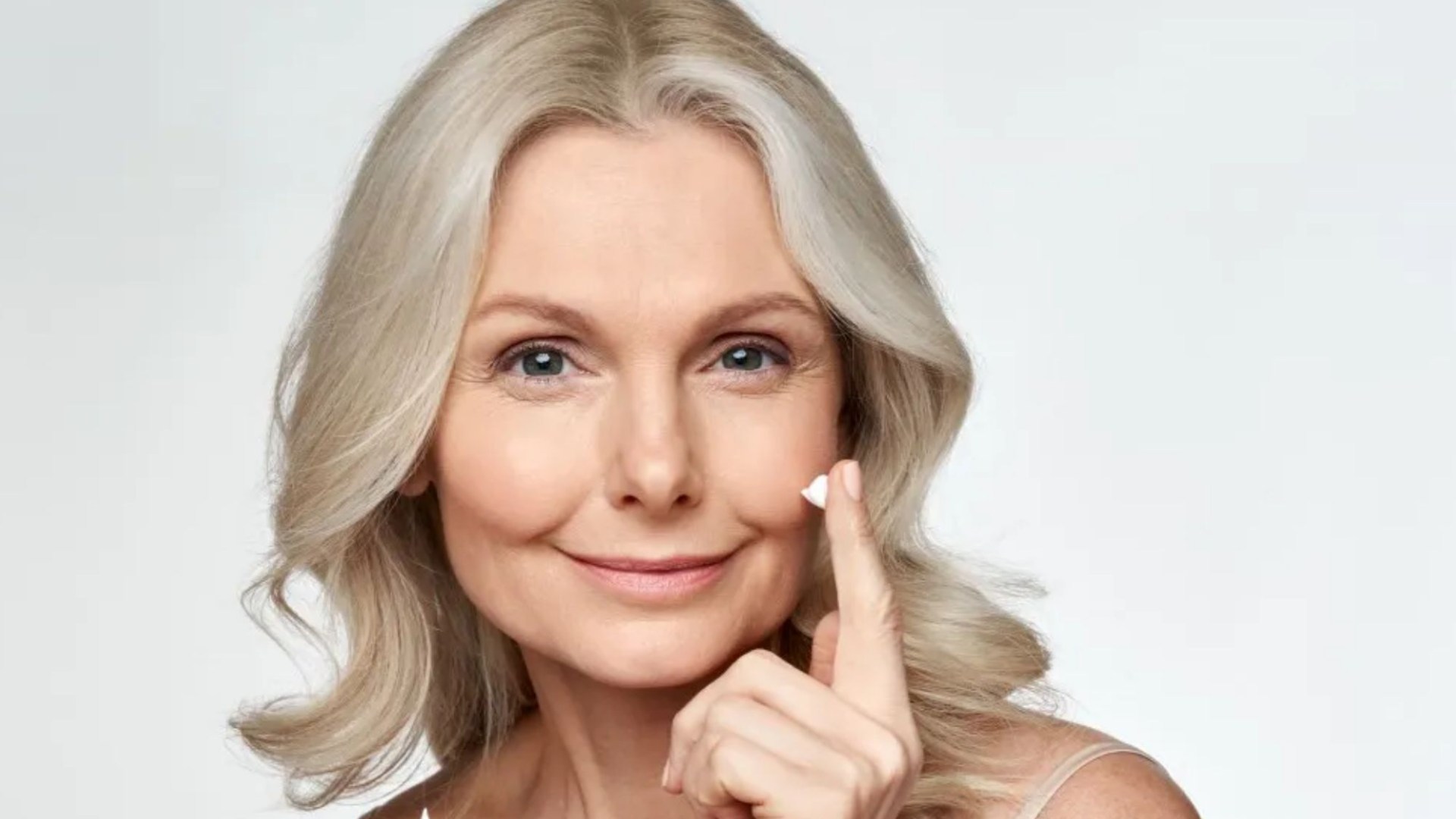 Aldi dupe ‘fabulous’ cult Elemis night cream that has glowing five-star reviews and it’s £56 cheaper