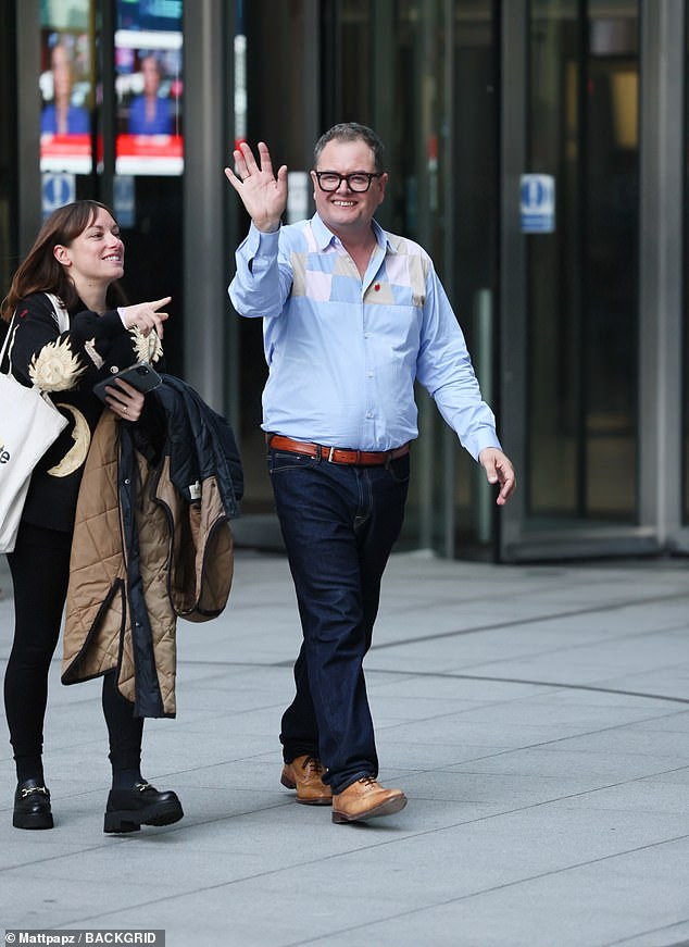 The singer will come face-to-face with Traitors enemy Alan Carr, who was all smiles as he arrived at BBC headquarters ahead of the final episode airing