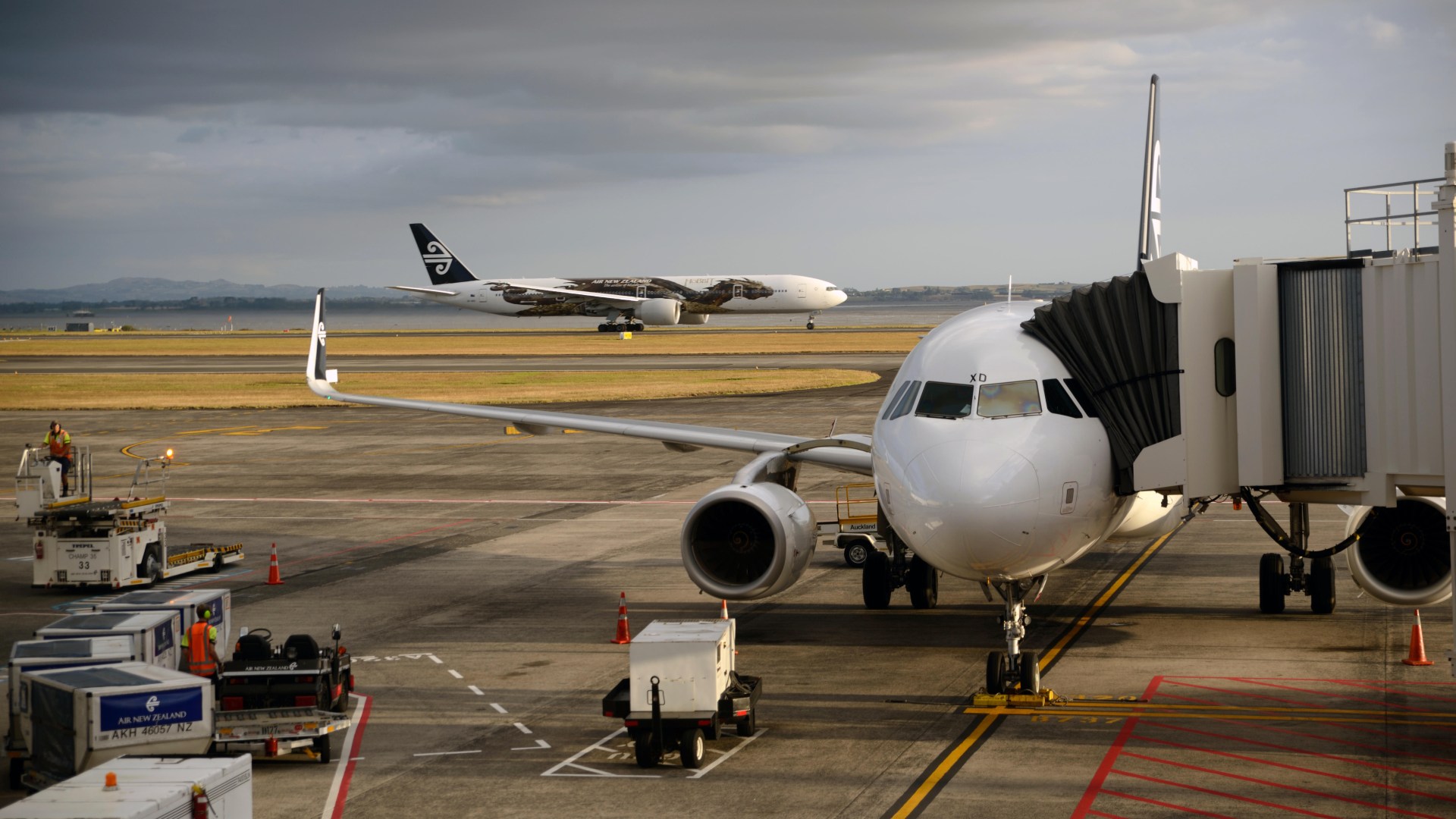 Major airline with bunk beds onboard reveals plans to relaunch UK flights for the first time in five years