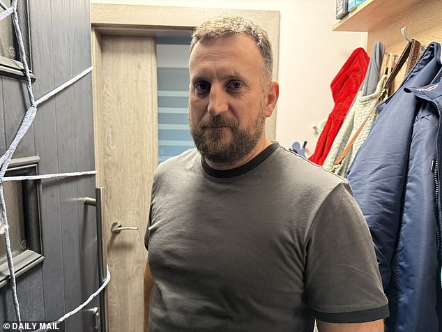 Mr Krawczenko, a father-of-three, said the ¿very, very aggressive¿ man began kicking his car in the early hours of October 25