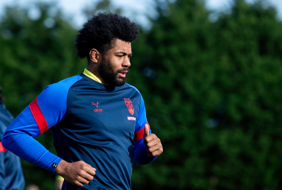 Kallum Watkins in England RL training gear.