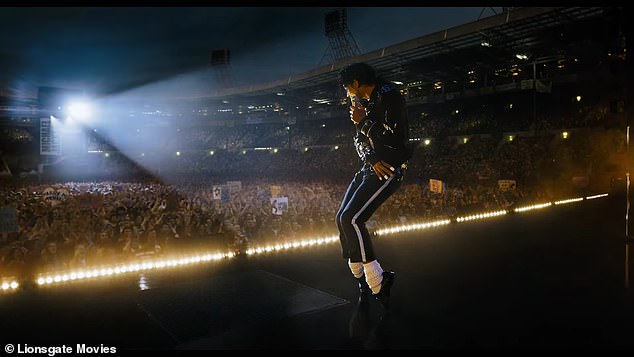 The clip cut to a sold-out stadium of fans waiting for the singer's concert