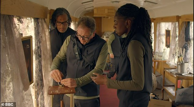 Moving through each carriage, the five had to crack padlock codes, search through barrels of rocks and untangle chains from around a coffin