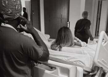 Reality star gives birth and shares adorable pics of newborn