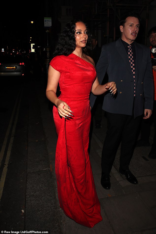 Jade looked incredible in her red number