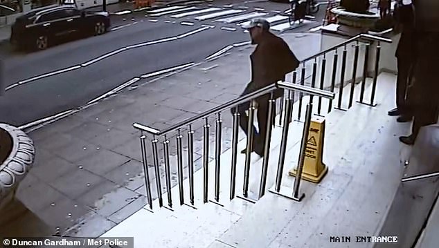 He then left carrying a brown paper bag, which he later handed over to one of the 'agents'