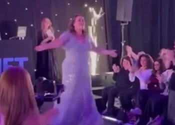 Gogglebox's Amy Tapper shows off incredible 7 stone weight loss in fitted dress as she opens up about body confidence