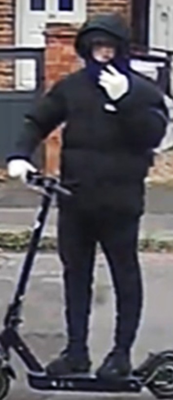 Teenage girl sexually assaulted on street in broad daylight as cops release CCTV in hunt for man