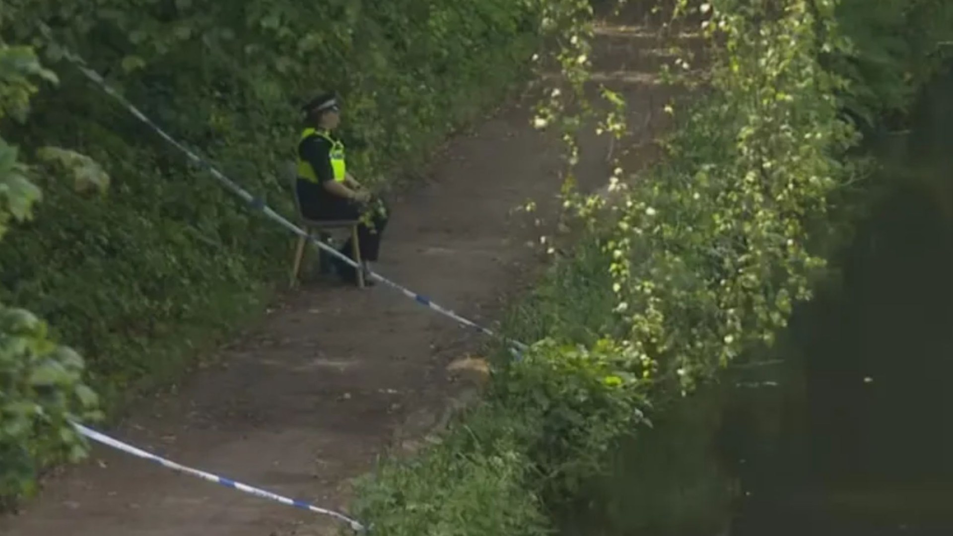 Mystery after dead body found in canal as cops issue update on 'murder' probe