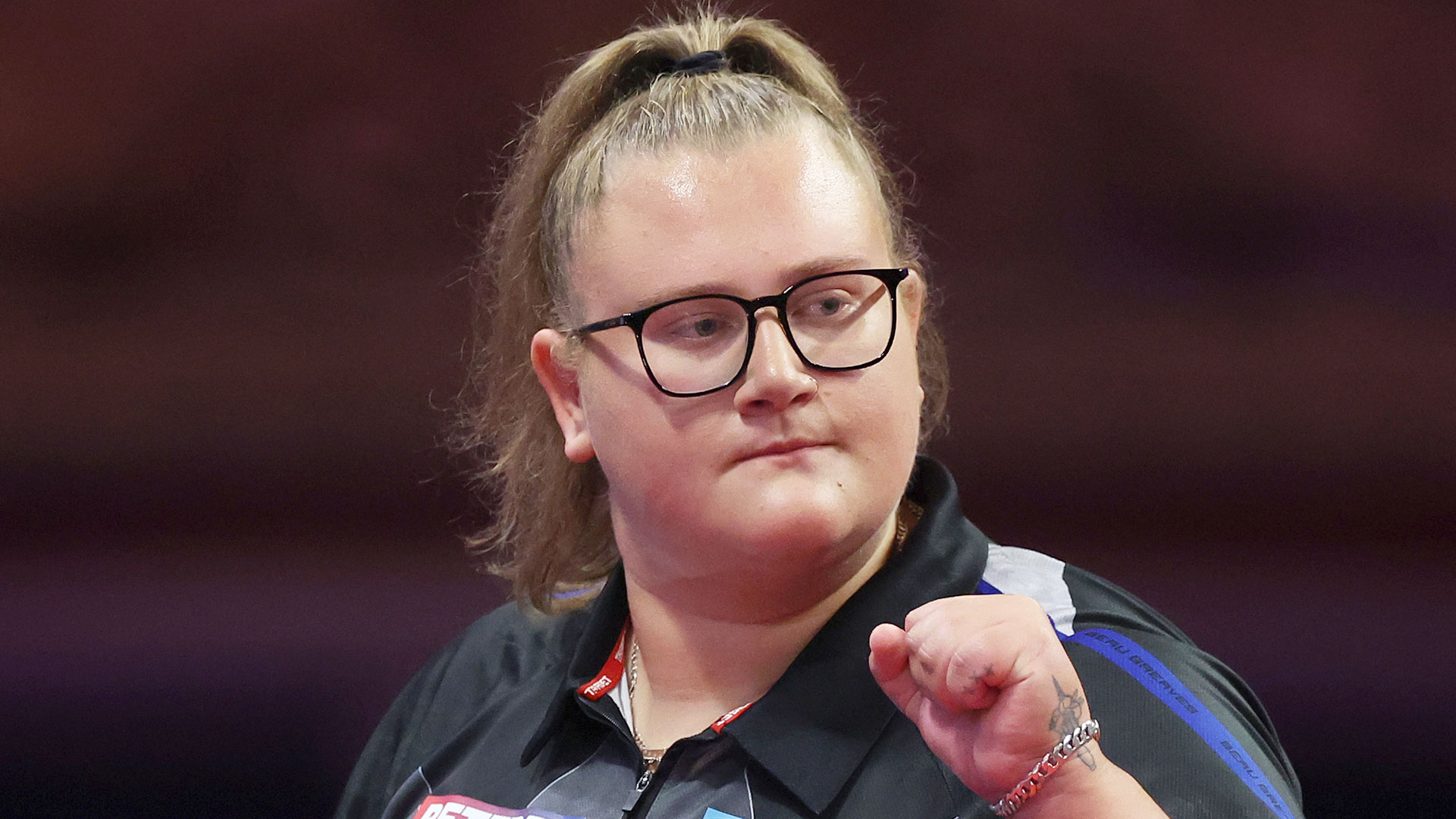 Beau Greaves tipped to cause 'serious problems' for Littler and Co as Grand Slam of Darts crowd sing her name