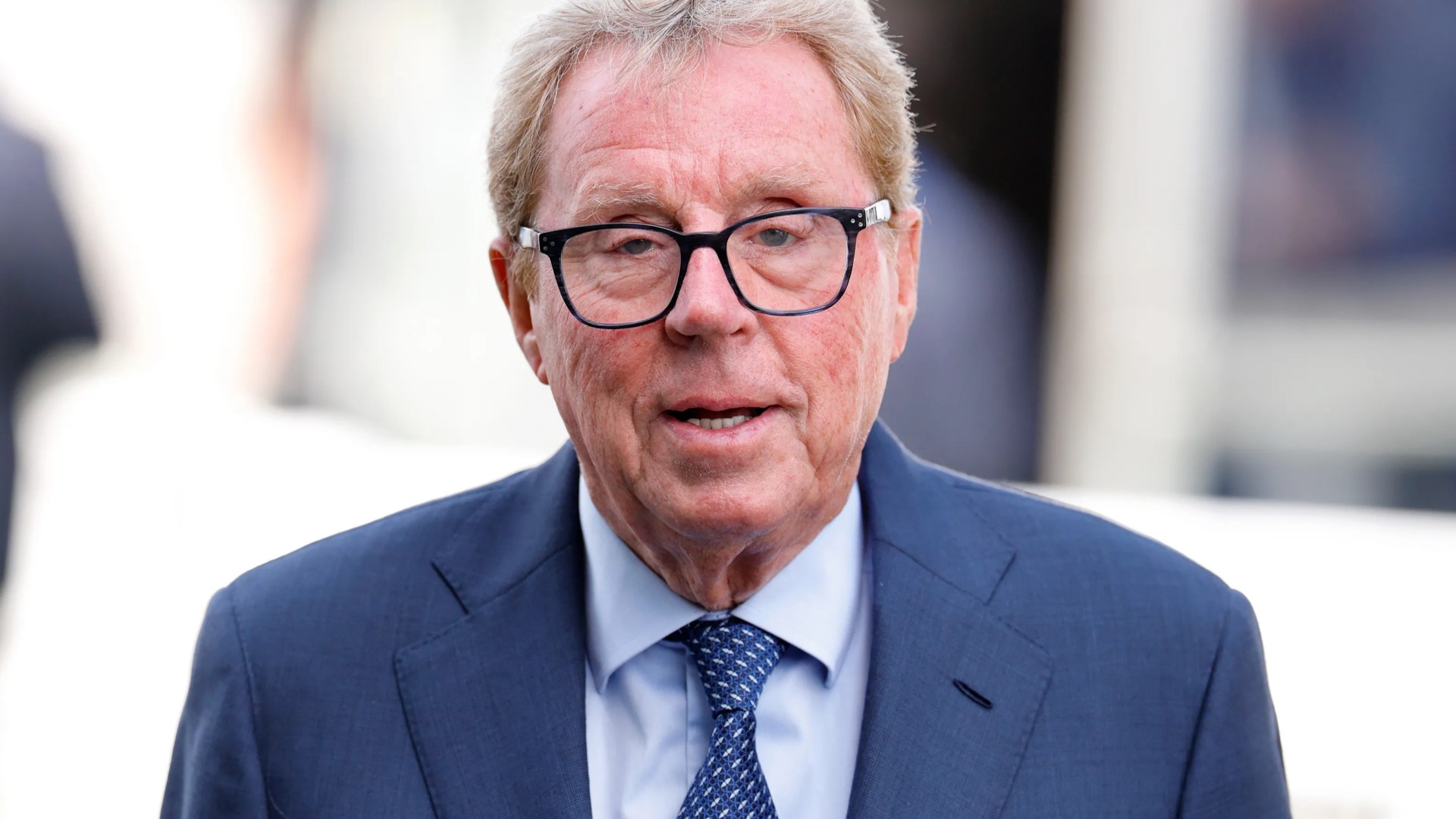 Raid by burglars using ladder at Harry Redknapp’s £5million mansion described as 'Louvre-style heist'