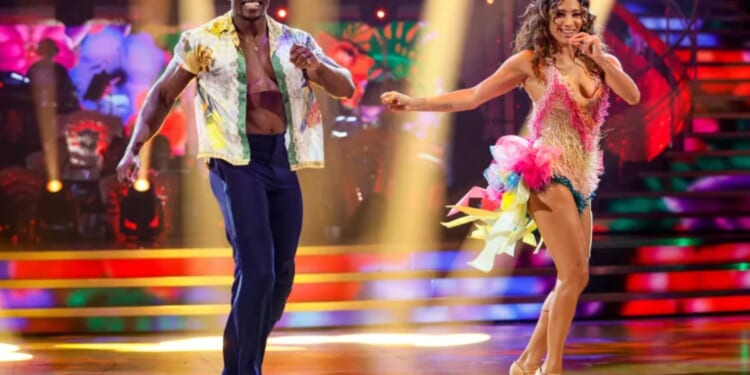 Strictly fans fume 'is it in his contract?' as they hit out at celeb for ‘doing same thing every week’