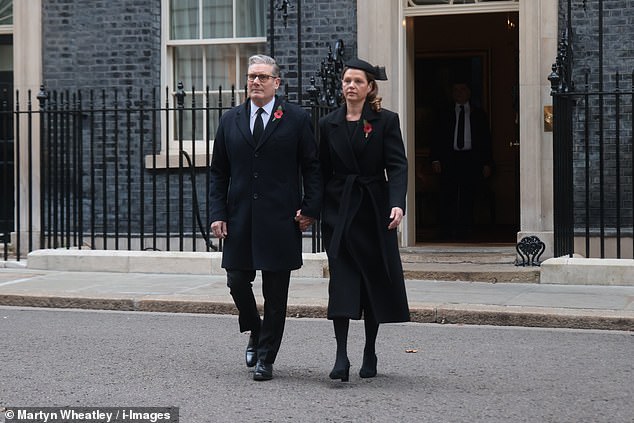 Image Licensed to i-Images Picture Agency. 09/11/2025. London, United Kingdom. Remembrance Sunday. Former Prime Ministers & dignitaries arrive through Downing Street for service of remembrance at the Cenotaph on WhitehallPicture by Martyn Wheatley / i-Images