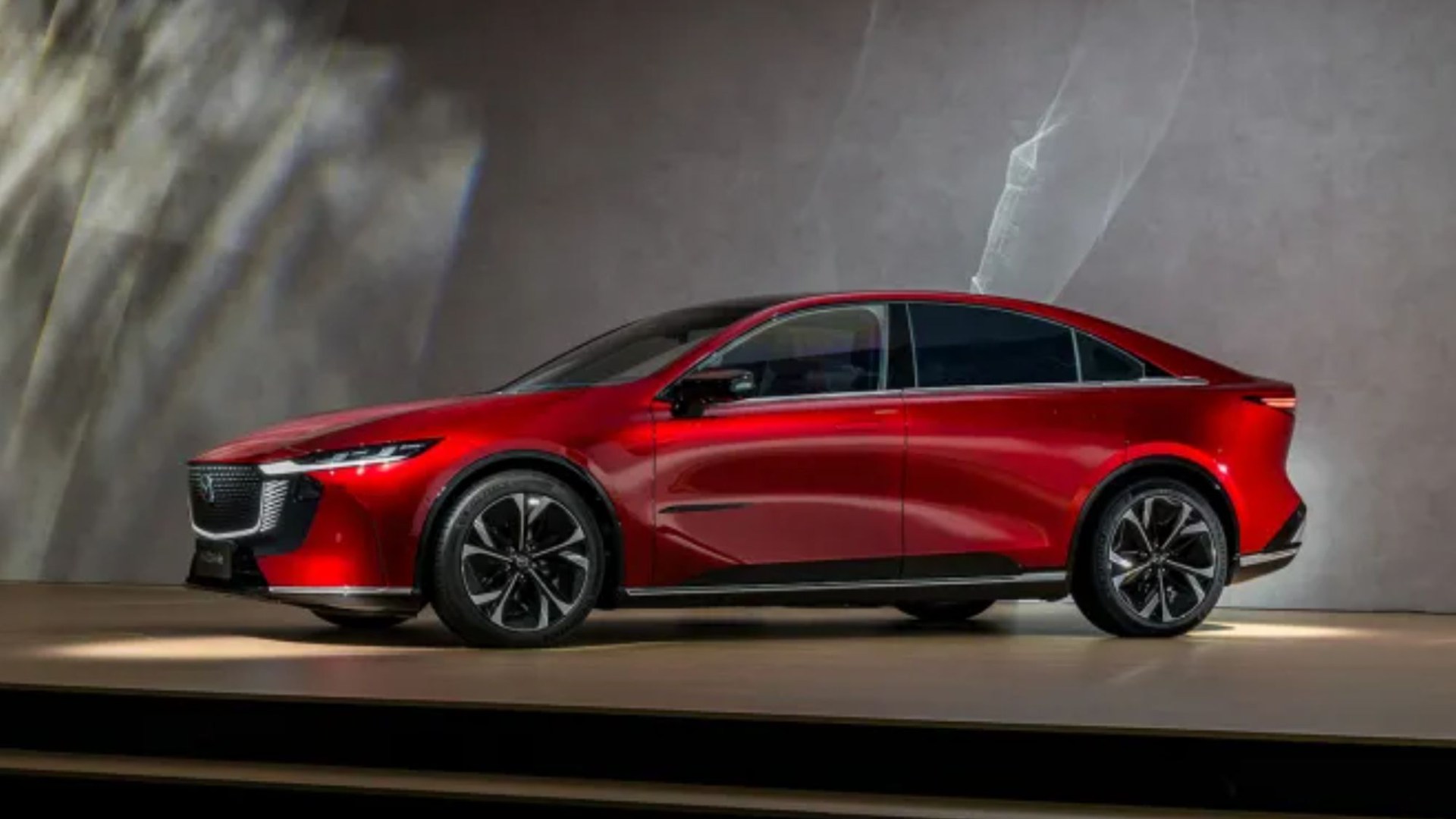 5 cars loved by petrolheads that are becoming EVs in 2026