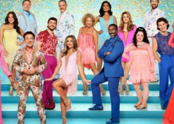 Strictly fans demand huge change as they insist celeb was ‘stitched up’ over ‘ropey’ performance