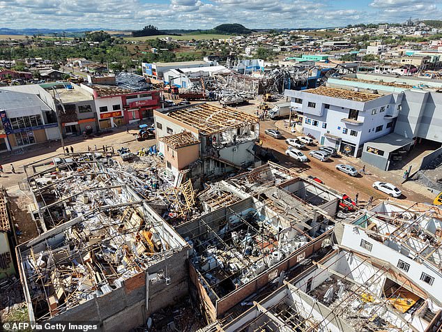 Paraná Governor Ratinho Júnior described the tornado as an 'unprecedented catastrophe in the history' of the state
