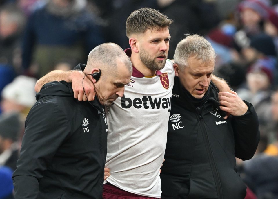 Birmingham, UK. 10th Jan, 2025. Niclas Fullkrug of West Ham United leaves the pitch with an injury during the FA Cup match at Villa Park, Birmingham. Picture credit should read: Cody Froggatt/Sportimage Credit: Sportimage Ltd/Alamy Live News