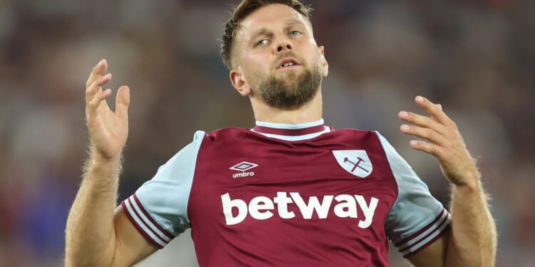 West Ham flop Niclas Fullkrug 'offered January transfer escape route' after admitting he's ready to quit
