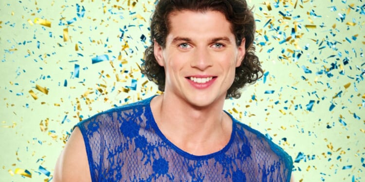 Strictly star backs Celebrity Traitors winner Alan Carr to replace Tess Daly and Claudia Winkleman