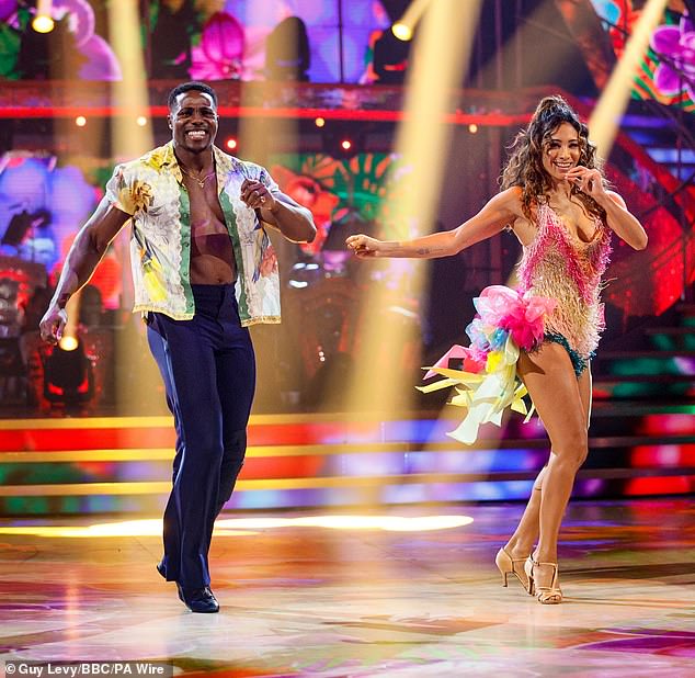 Harry and Karen Hauer took to the dancefloor again as they performed their Samba to Samba by Gloria Estefan