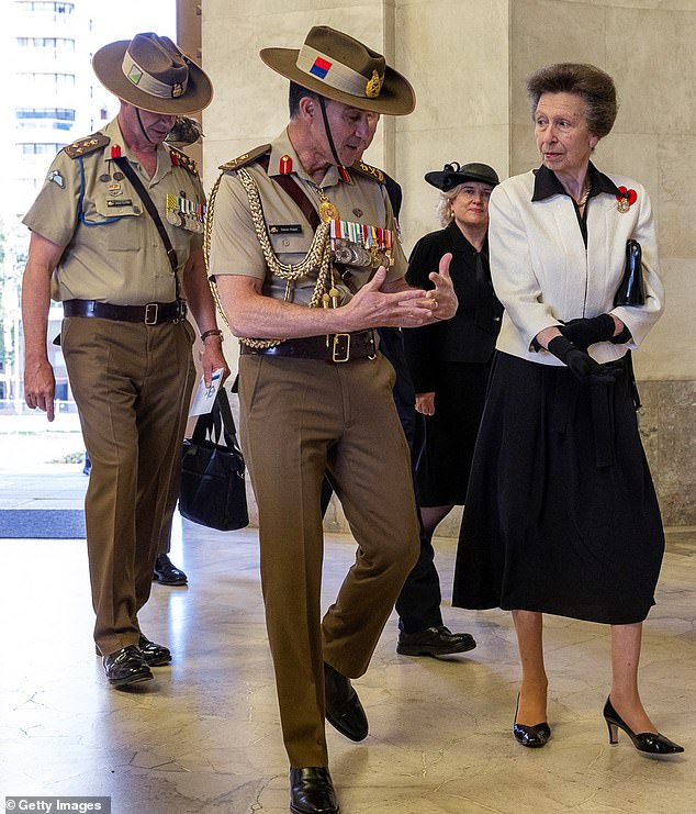 Anne looked effortlessly elegant as she stepped out donning a white collared jacket and a long black skirt, which she paired with pointed kitten heels and gloves